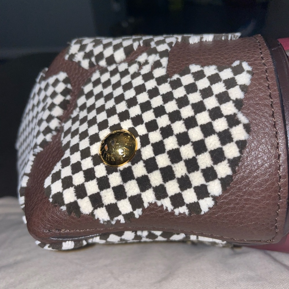 Louis Vuitton Burgundy and Brown Tote with Black-and-White Patterned Sides - Picture 5 of 15